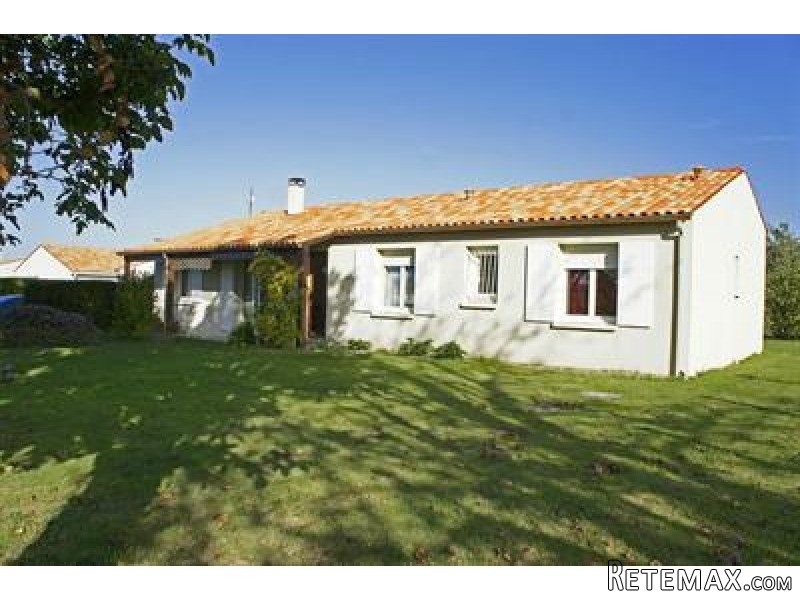 4 Bedrooms - House - Poitou-Charentes.