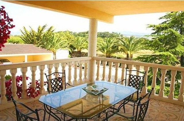 5 Bed Villa with Pool near Ontinyent - 2