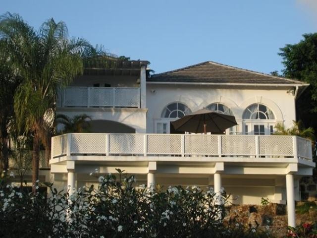 3 bedroom Property For Sale: Royal..