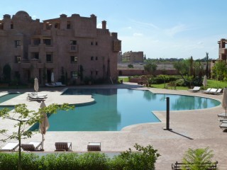 luxury apartment - 2 Bed,reception -..