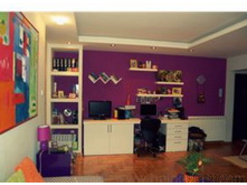 Prodajem Stan,Gornji Grad,Beograd