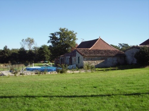 4 bedroom Perigoudine cottage in quiet..