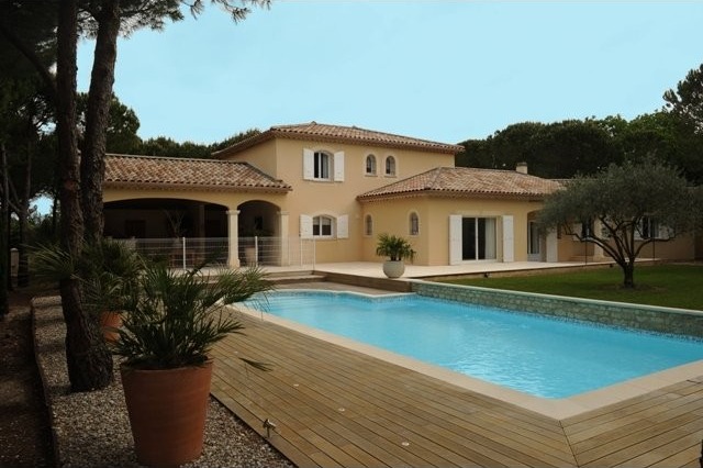 3 bedroom Country House For Sale: Near..