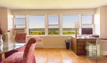 1 bedroom Apartment For Sale: 4555..