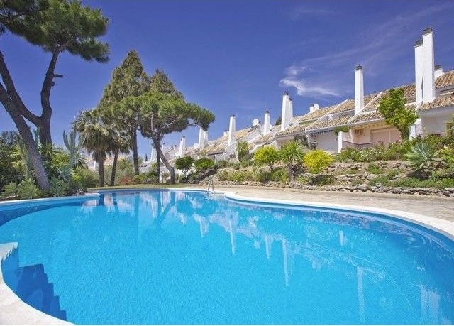 Town House - The villa sleeps 6 people..