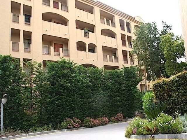 UH9740 - Guadalmina- Apartment.. - 2
