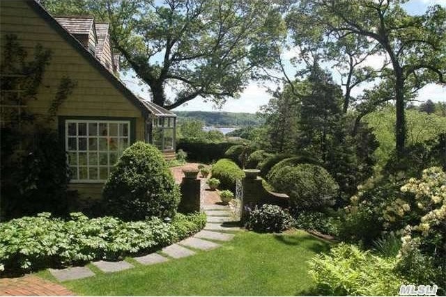 1484 Laurel Hollow Rd Laurel Hollow, NY.. - 2