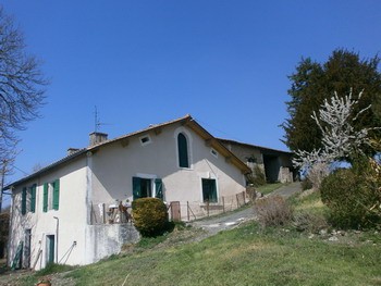 Charming Little Farm On 10,31acres