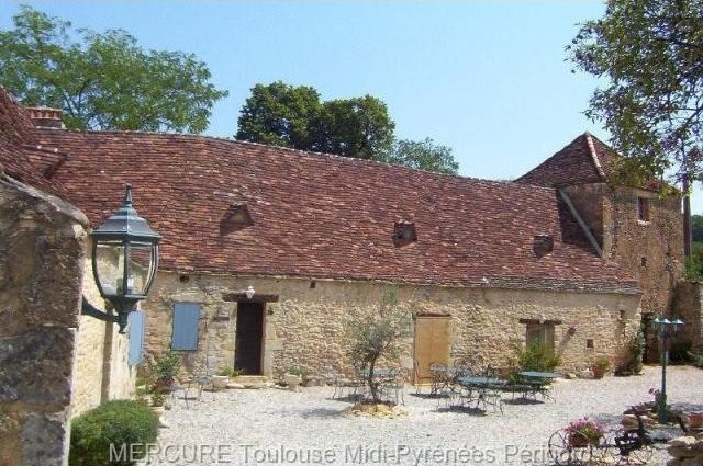 16 bedroom House For Sale: 24000..