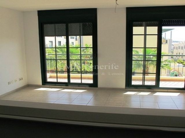 2 bedroom Apartment property for sale..