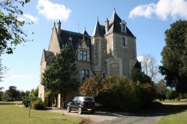 5 bedroom Castle For Sale: 17300.. - 2