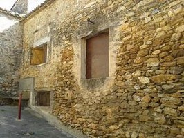 Former stone barn converted into a home.. - 2