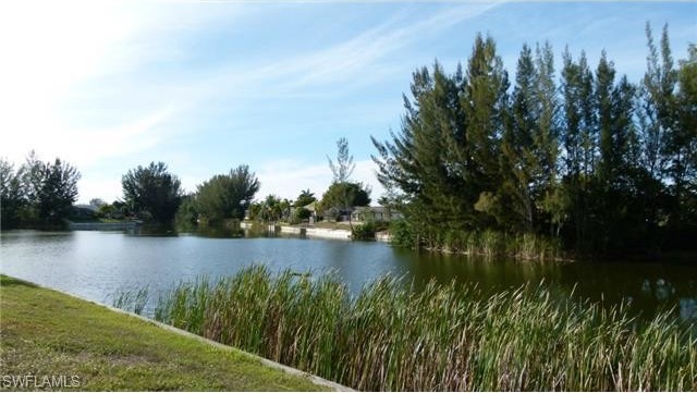 Land For Sale: Cape Coral, Florida