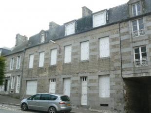 Vast Property with Many Possibilities