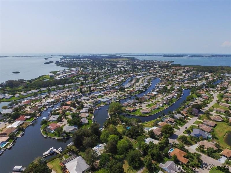 3 bedroom House For Sale: 4907 Mangrove.. - 2