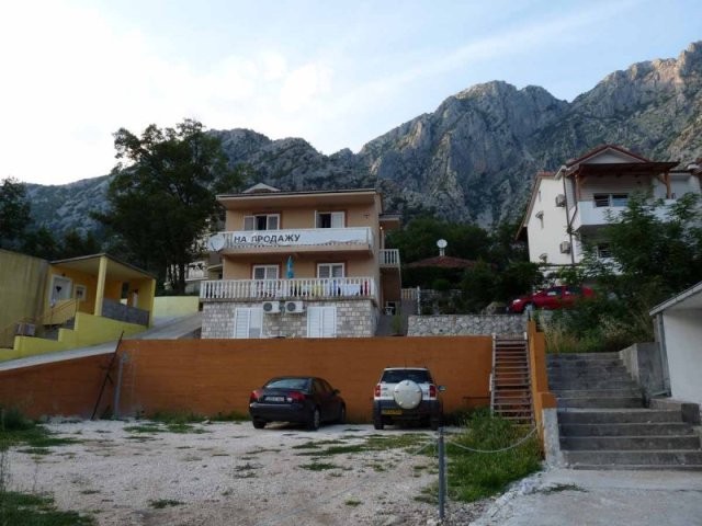 House and land in Orahovac, Kotor