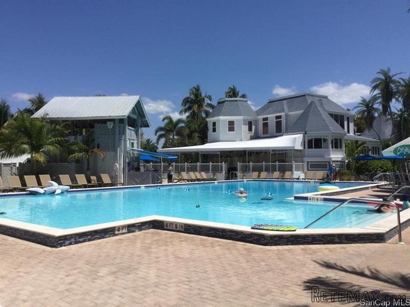 1 bedroom Condominium For Sale:.. - 2