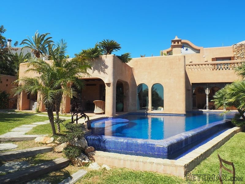 7 Bedrooms - Villa - Alicante - For Sale - 2