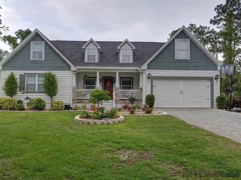 4 bedroom House For Sale: 4650 Black..