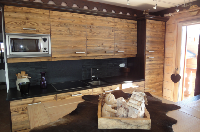 A 3 bed apartment located just 5 mins.. - 2