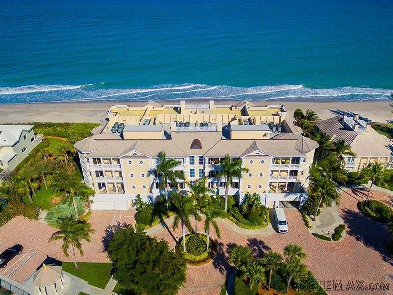 3 bedroom Flat For Sale: 200 E Sea..