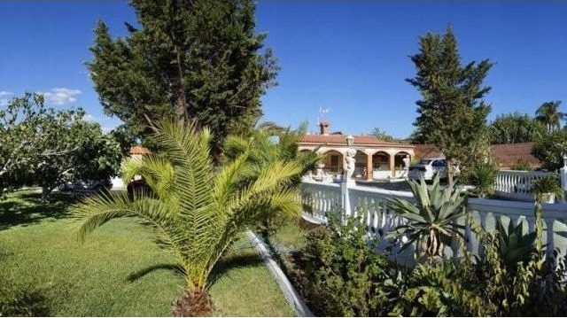 Villa - A spacious 2 bedroom, 2..