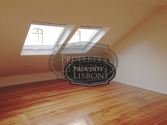 Fully Refurbished T2 Lisbon Apartment..