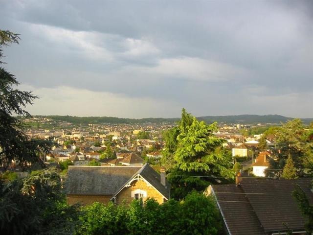 6 bedroom House For Sale: 19100 BRIVE.. - 2