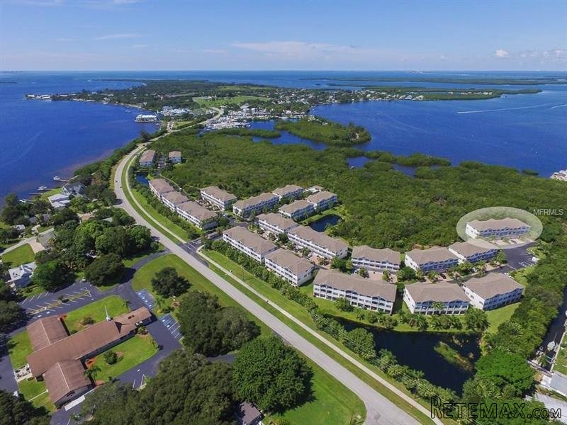 4 bedroom Town House For Sale: 3208..