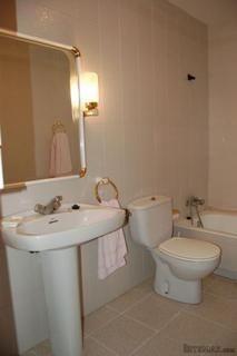 4 Bedrooms - Town House - Girona - For.. - 2