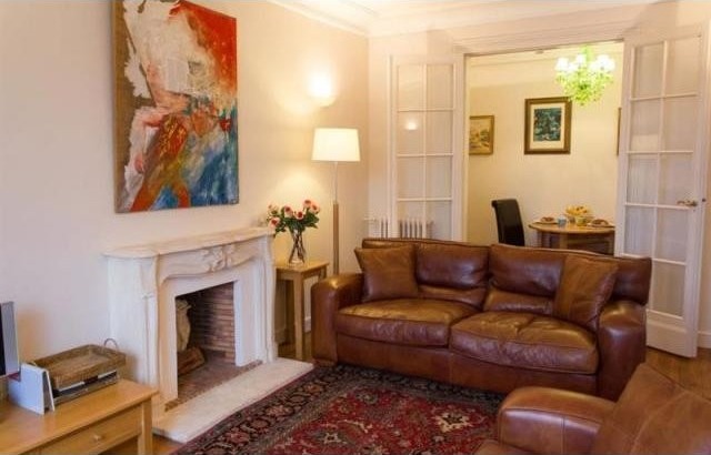 2 bedroom Property For Sale: Paris..