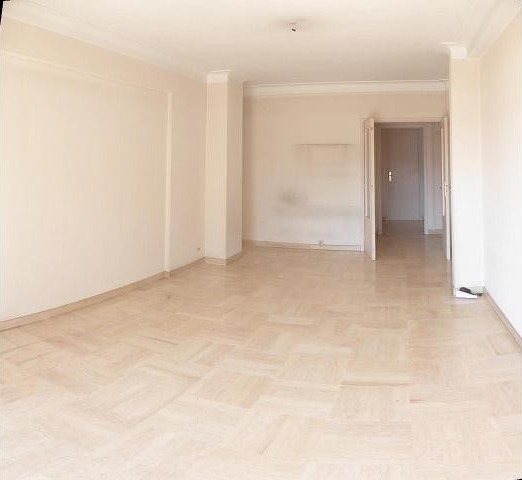 Luxurious two bed in Le Ray