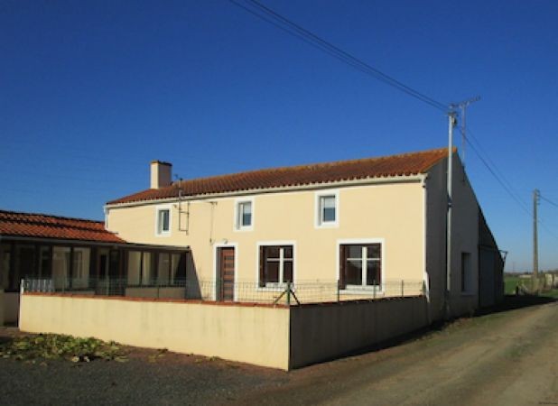 3 Bed Rural Former Farmhouse