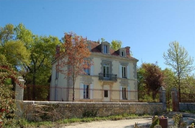 5 bedroom House For Sale: 17130..
