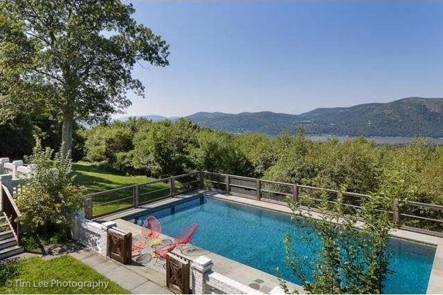 5 bedroom Residence For Sale: Cold..