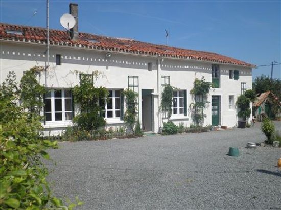 4 Bedrooms House in the Countryside - 2