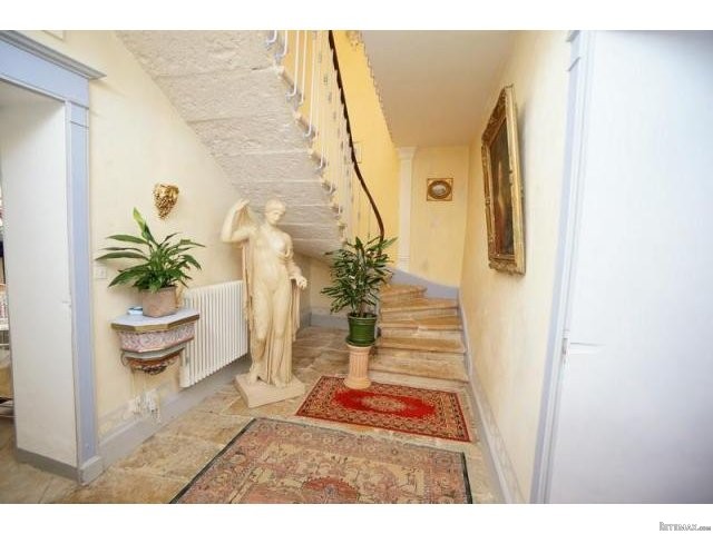 6 Bedroom Manor House For Sale - 2