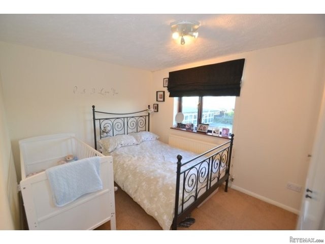 2 bedroom house in Eastchurch, SHEERNESS - 2