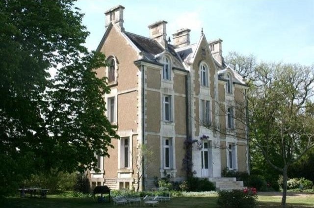 6 bedroom Manor House For Sale: 86340..