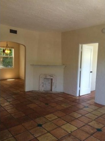 2 bedroom Flat For Sale: 810 11 ST # 102 - 2