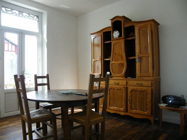 Correze : Spacious Town House With 4.. - 2
