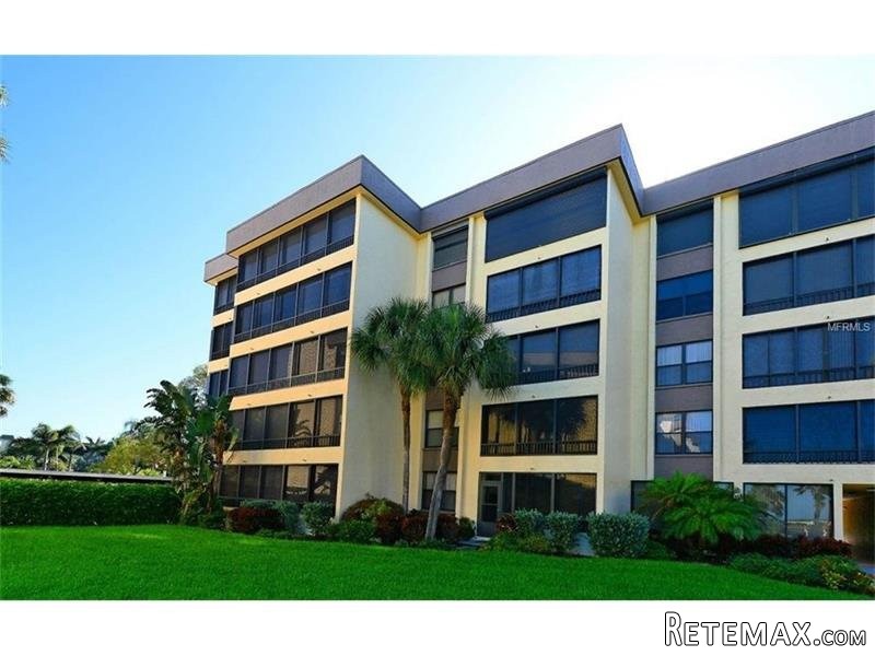 2 bedroom Town House For Sale: 8770.. - 2