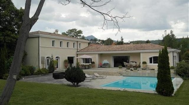 6 bedroom Villa For Sale: 63000.. - 2