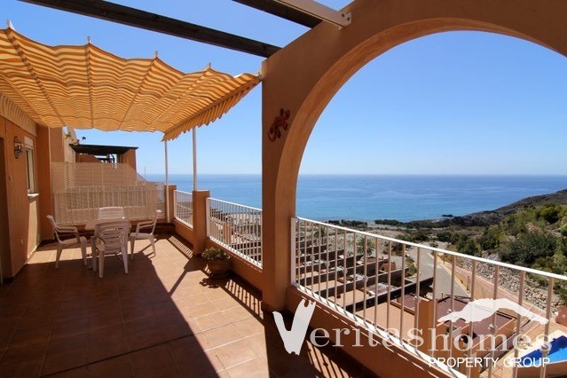 Ref: 1398 - Apartment for Sale in..
