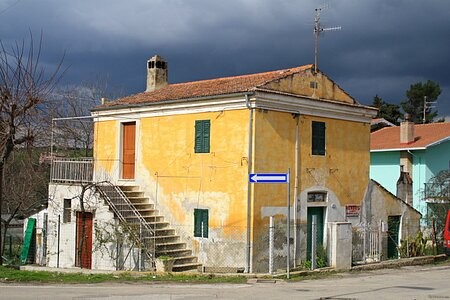 Stunning detached property in a..