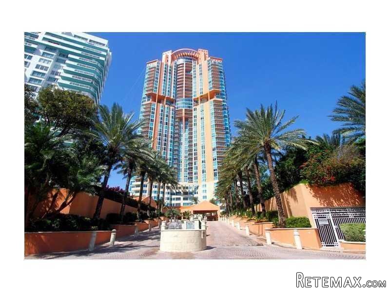 2 bedroom Flat For Sale: Miami Beach..