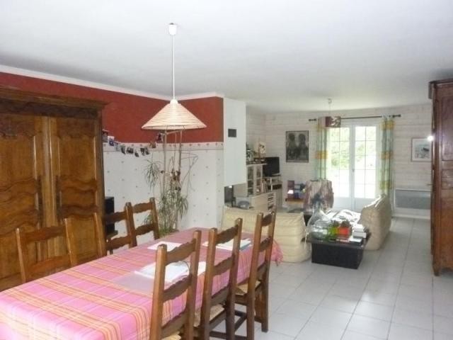 Delightful Family Home in Quiet Location - 2