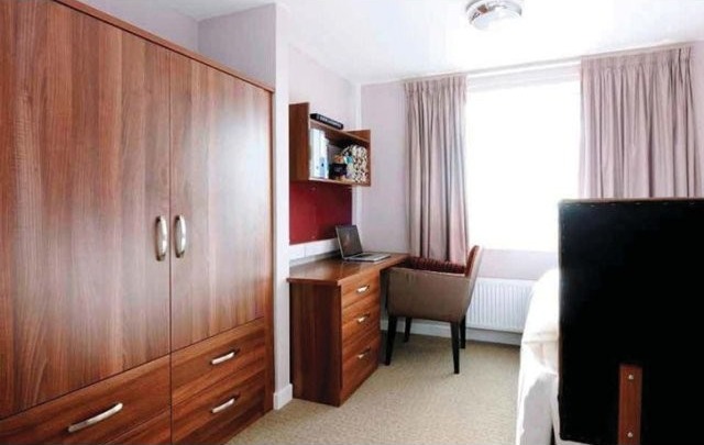 Studio Apartment, Cardinal House