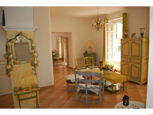 Tranquil apartment in the picturesque..