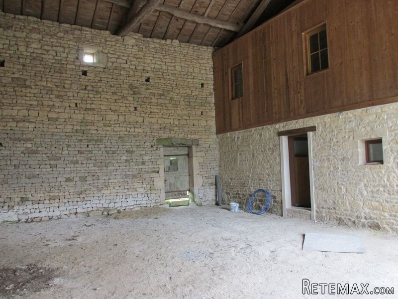 Recently Renovated Traditionnal House - 2